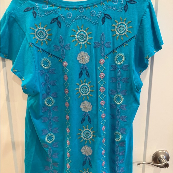 Johnny Was flutter sleeve top - Picture 3 of 3